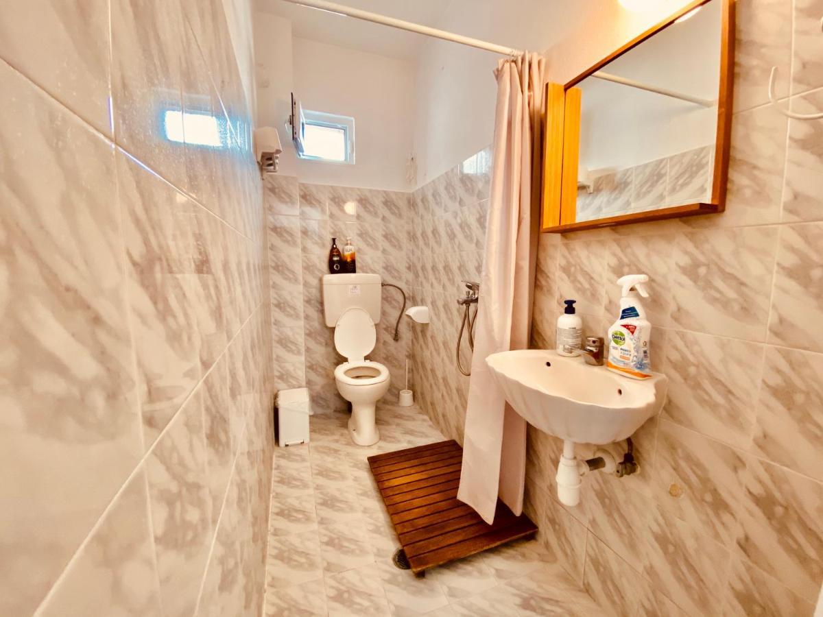 Eleutheria Rooms Igoumenitsa Exterior photo