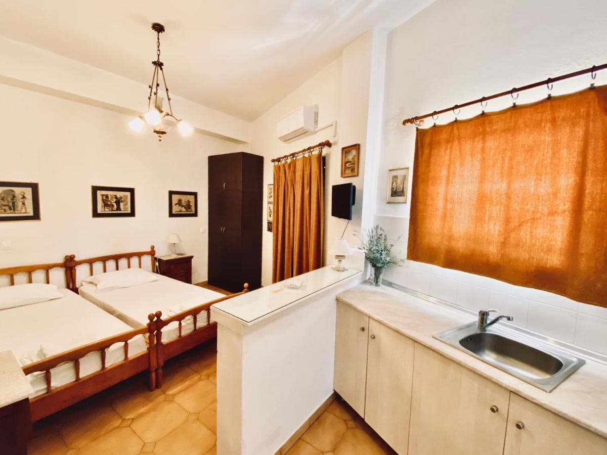 Eleutheria Rooms Igoumenitsa Exterior photo