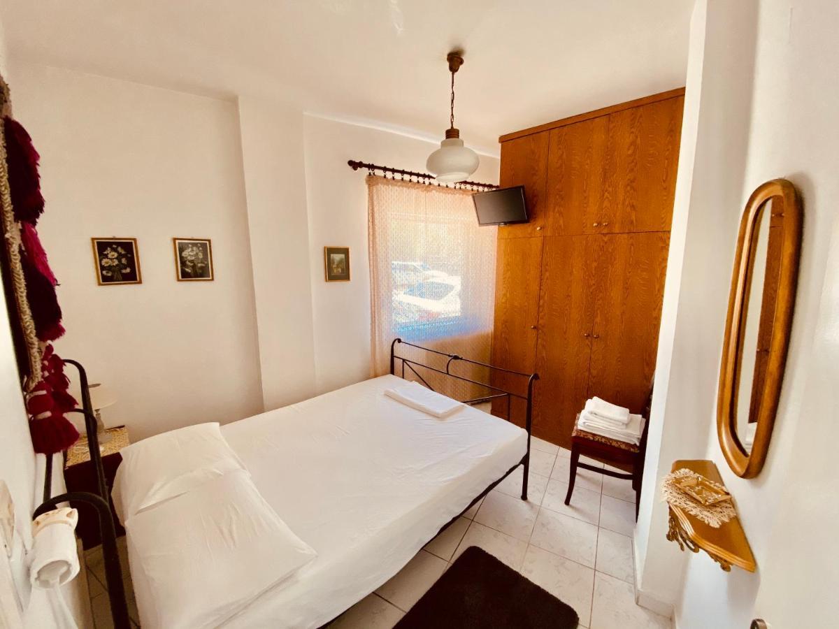 Eleutheria Rooms Igoumenitsa Exterior photo